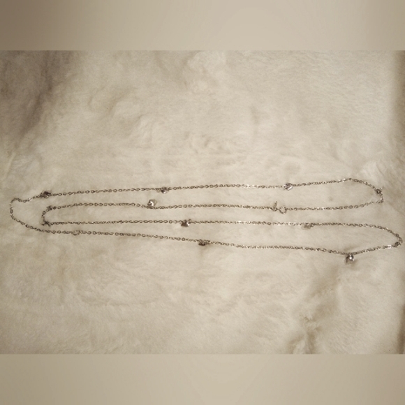 JEWELRY - Silver Chain Heart Necklace - Picture 5 of 5